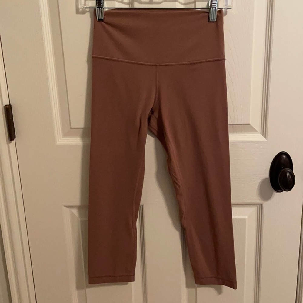 Lululemon Align Super-High-Rise Crop 21”